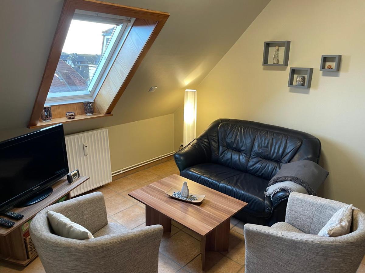 Modernisierte Ferienwohnung Friedrichskoog - Spitze, Gegenueber Mutter-Kind-Klinik Eksteriør bilde